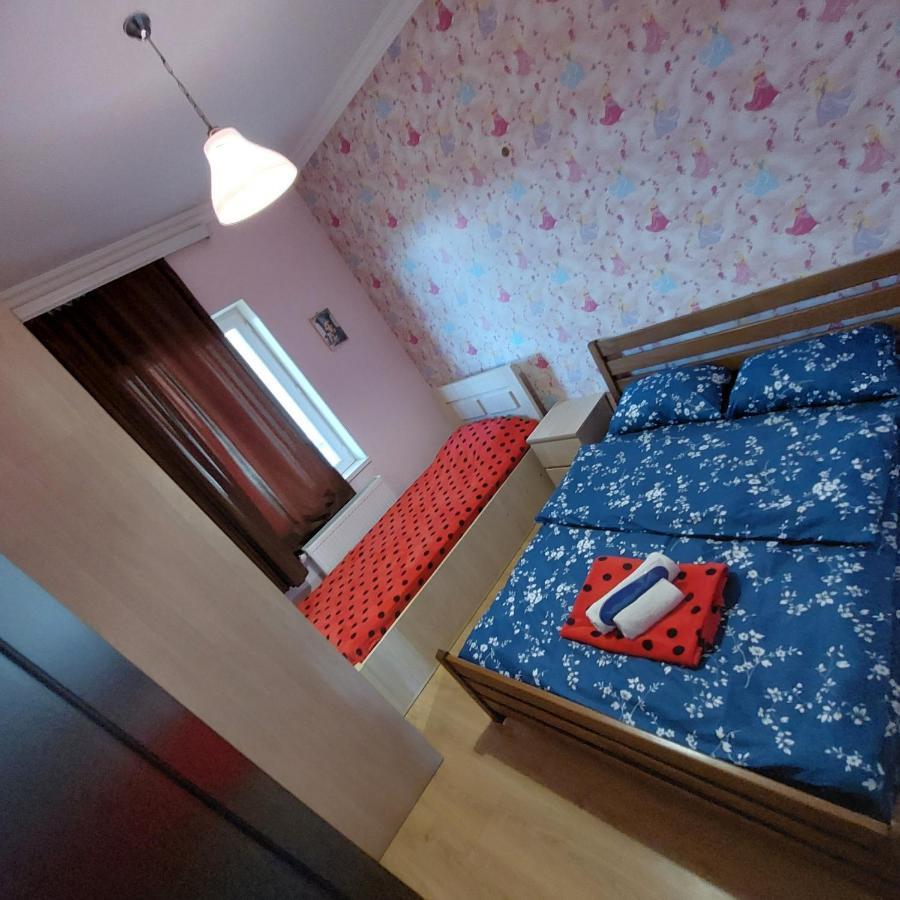 Guesthouse Different Tbilisi Ngoại thất bức ảnh