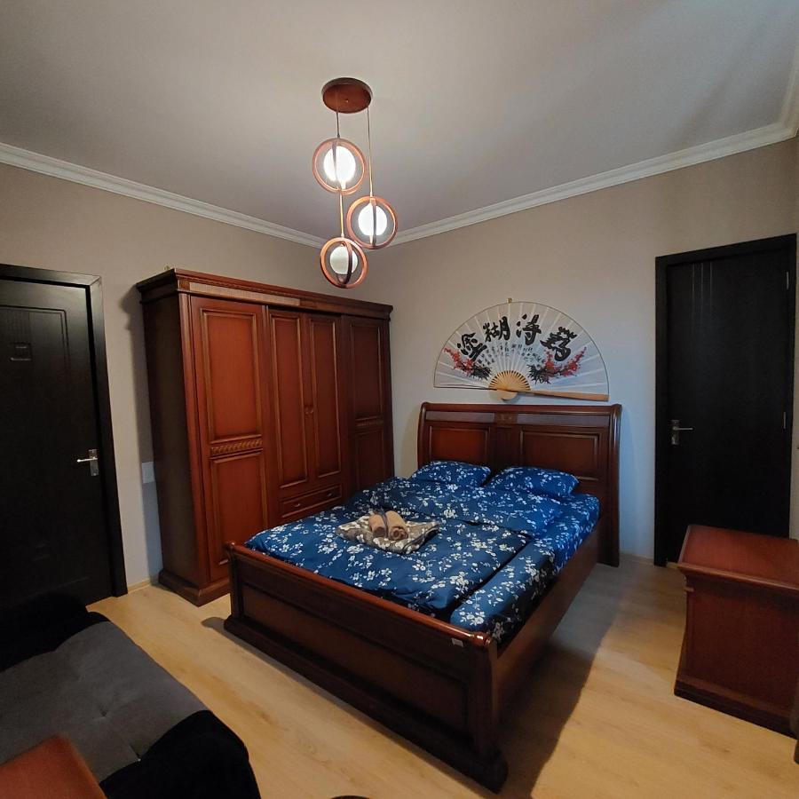 Guesthouse Different Tbilisi Ngoại thất bức ảnh
