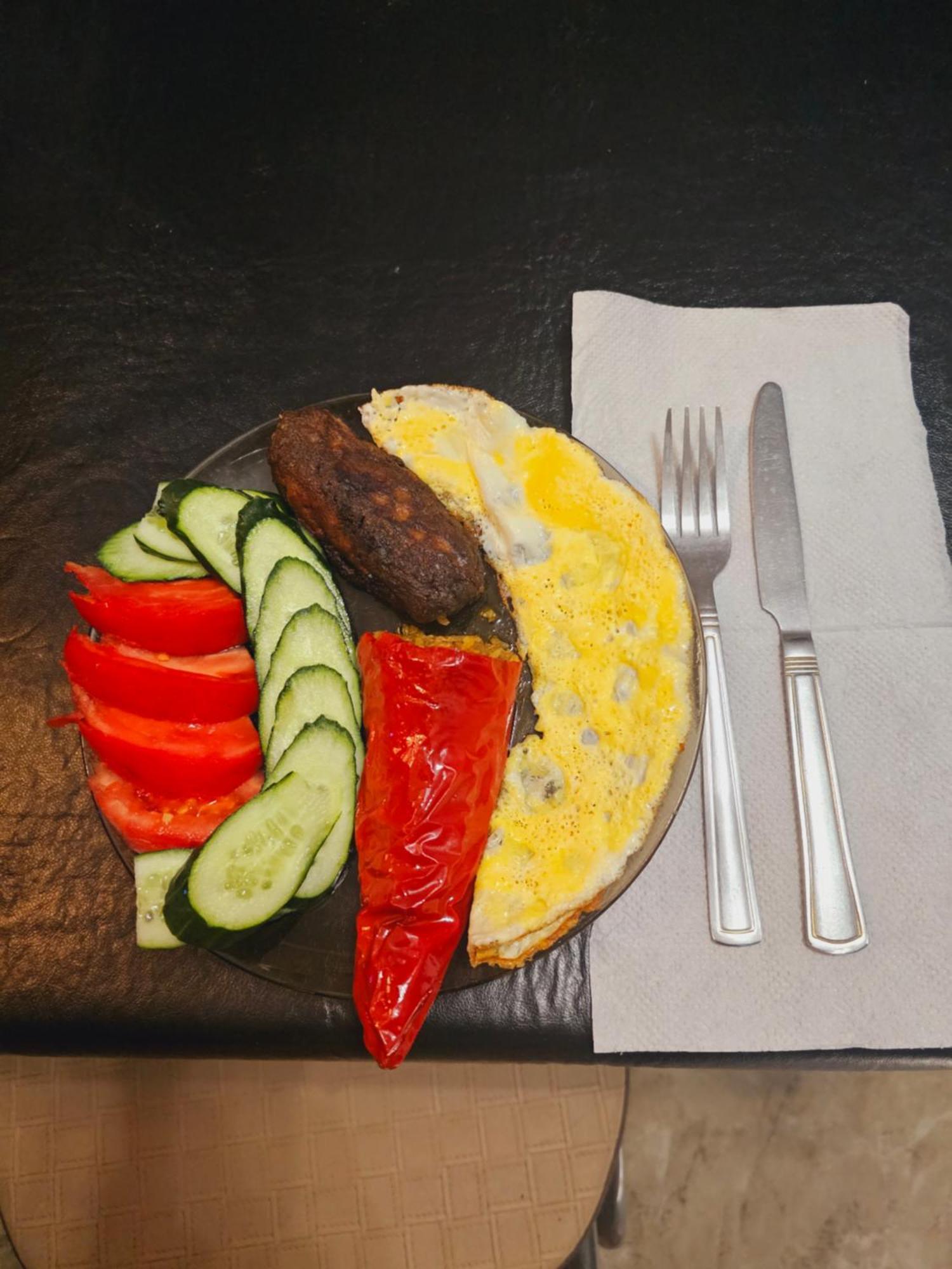 Guesthouse Different Tbilisi Ngoại thất bức ảnh