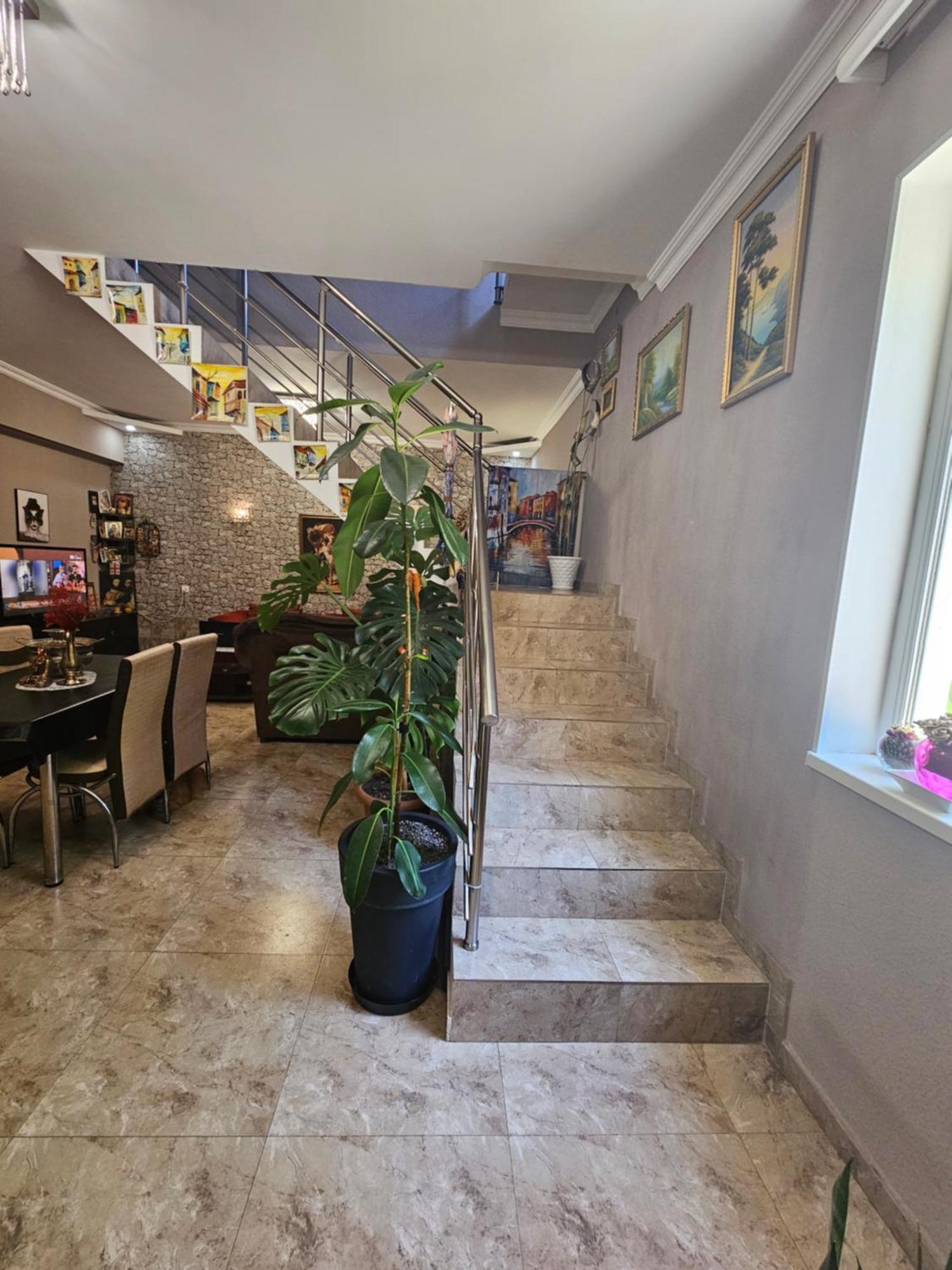 Guesthouse Different Tbilisi Ngoại thất bức ảnh