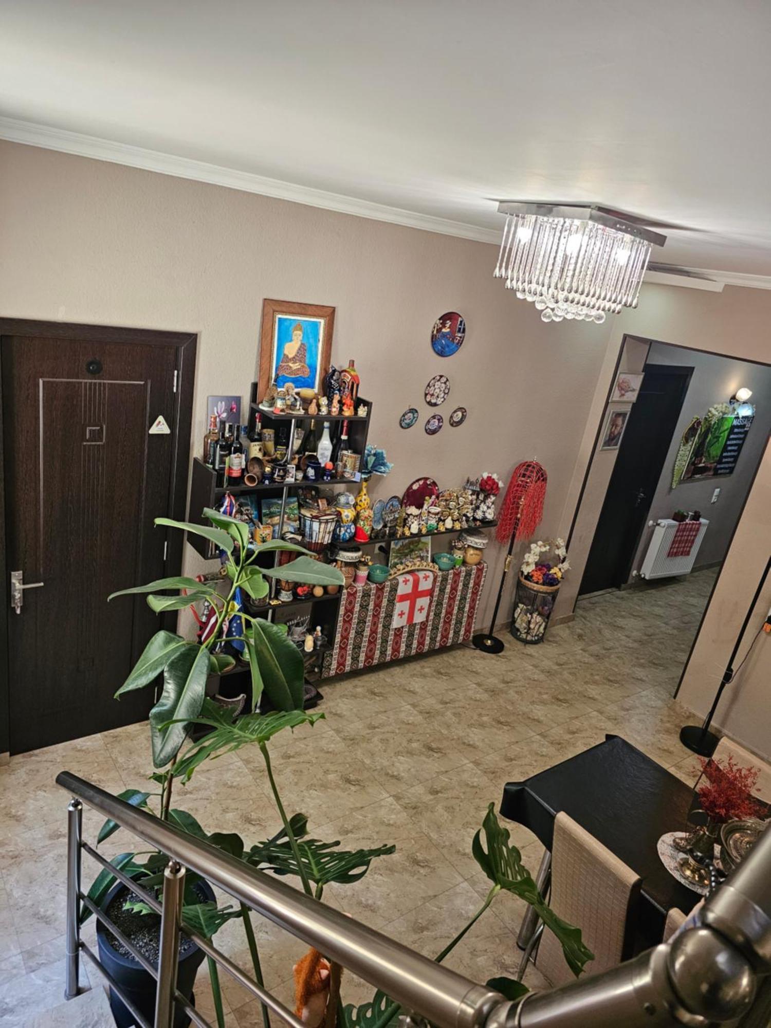 Guesthouse Different Tbilisi Ngoại thất bức ảnh