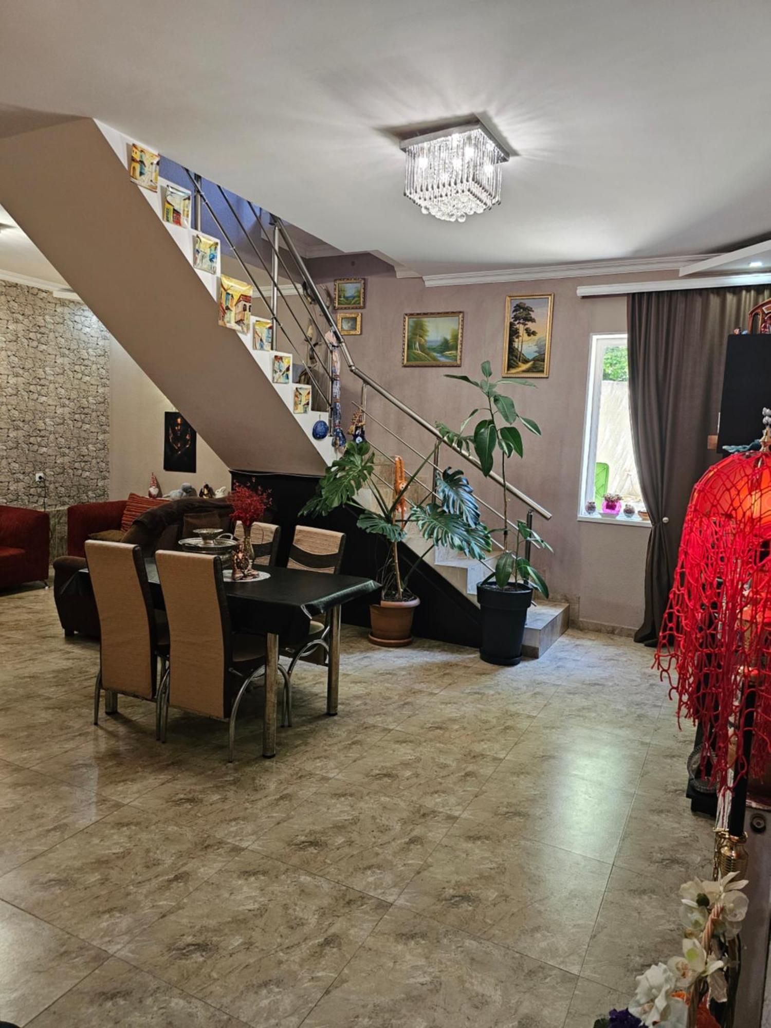 Guesthouse Different Tbilisi Ngoại thất bức ảnh