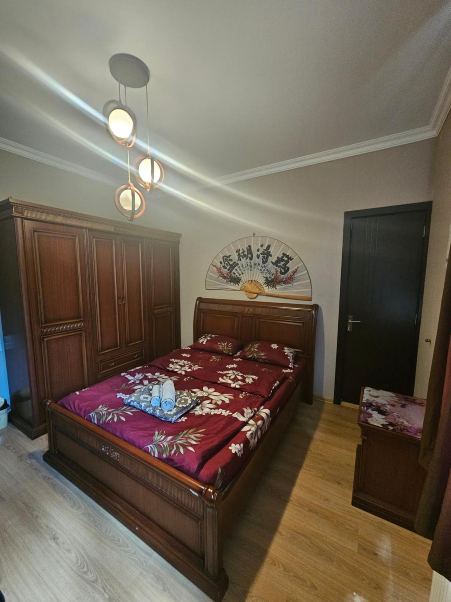 Guesthouse Different Tbilisi Ngoại thất bức ảnh