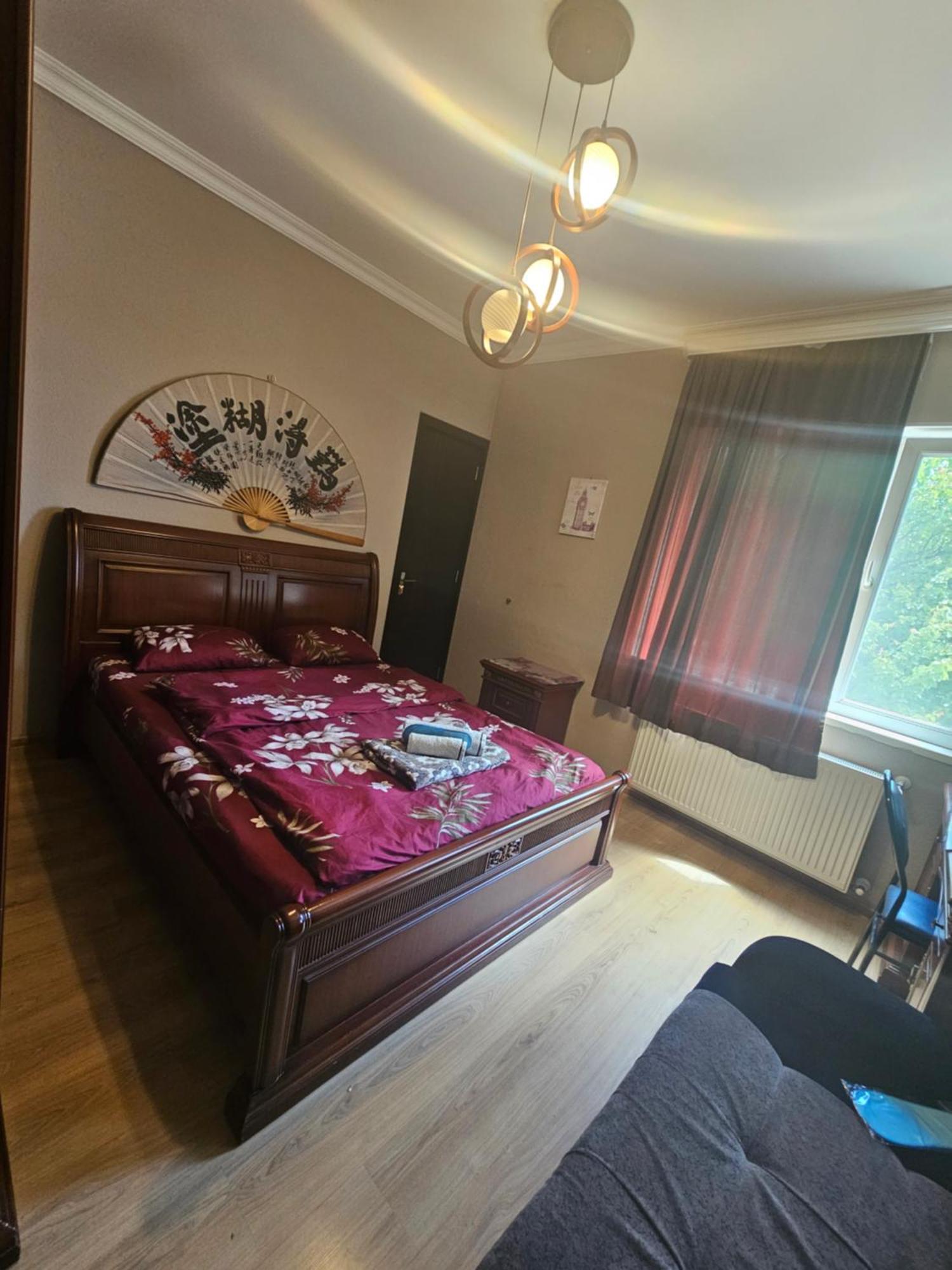 Guesthouse Different Tbilisi Ngoại thất bức ảnh