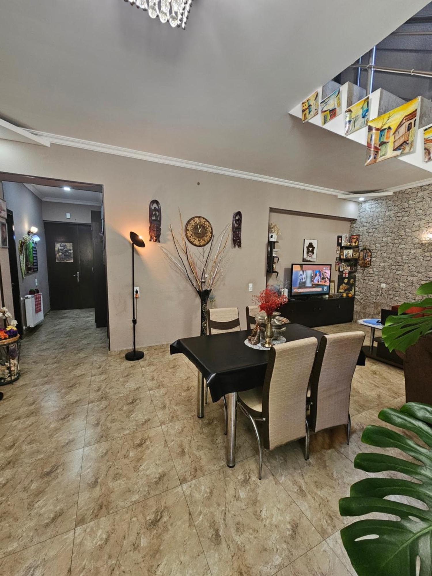 Guesthouse Different Tbilisi Ngoại thất bức ảnh