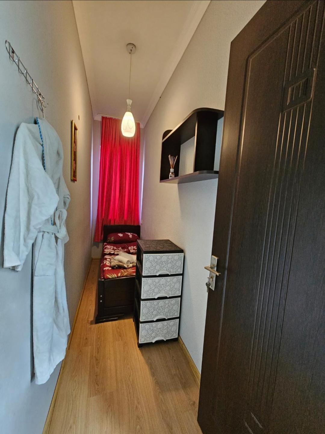 Guesthouse Different Tbilisi Ngoại thất bức ảnh