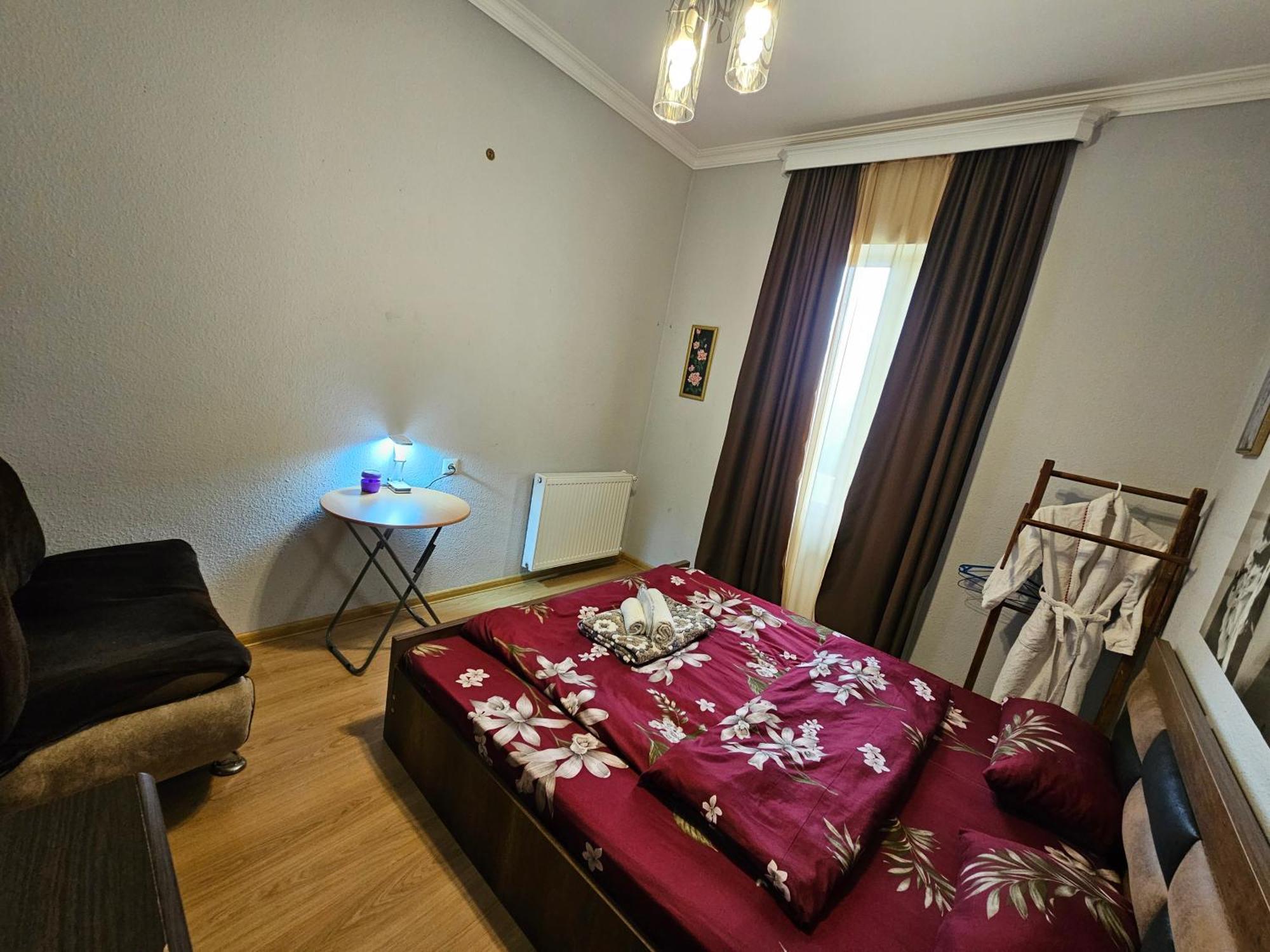 Guesthouse Different Tbilisi Ngoại thất bức ảnh