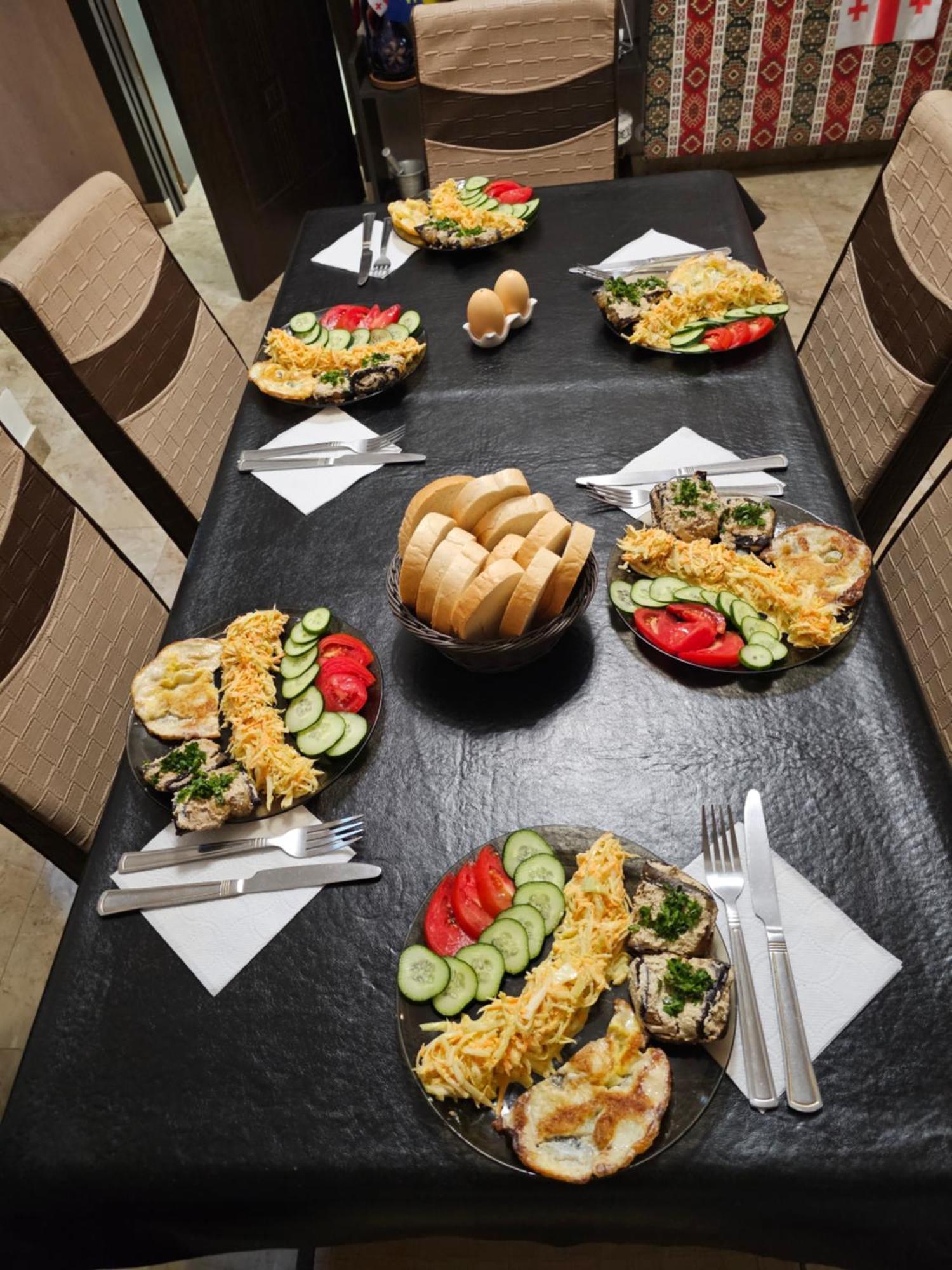 Guesthouse Different Tbilisi Ngoại thất bức ảnh
