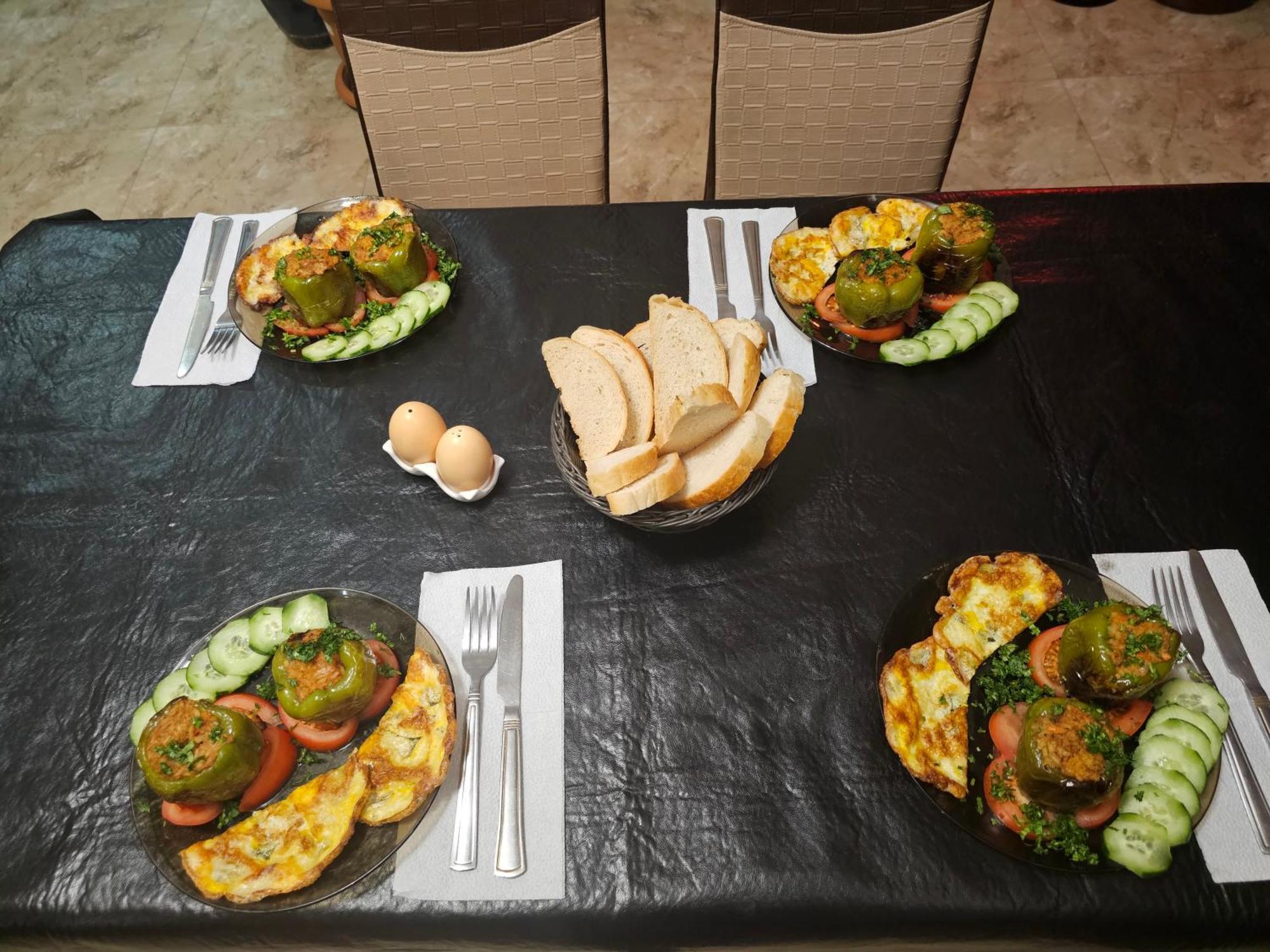Guesthouse Different Tbilisi Ngoại thất bức ảnh
