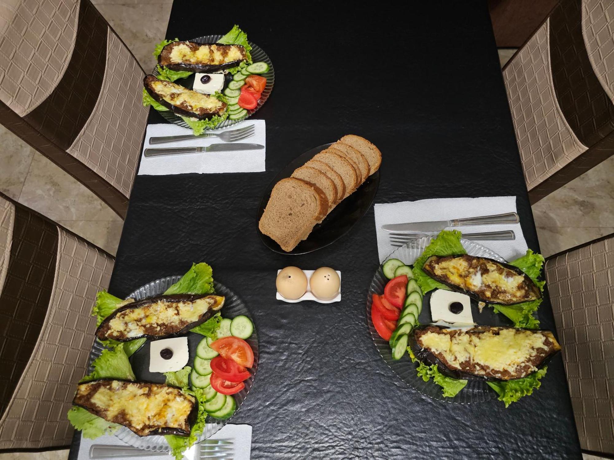 Guesthouse Different Tbilisi Ngoại thất bức ảnh